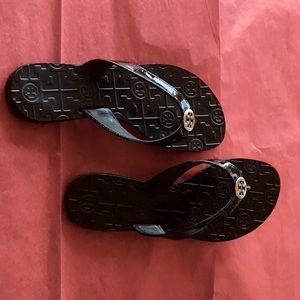 Tory Burch black leather sandals - Size 7M